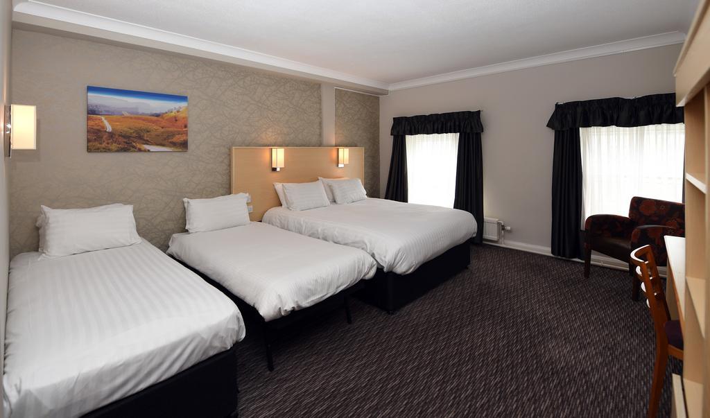 Wynnstay Arms, Wrexham By Marston'S Inns エクステリア 写真