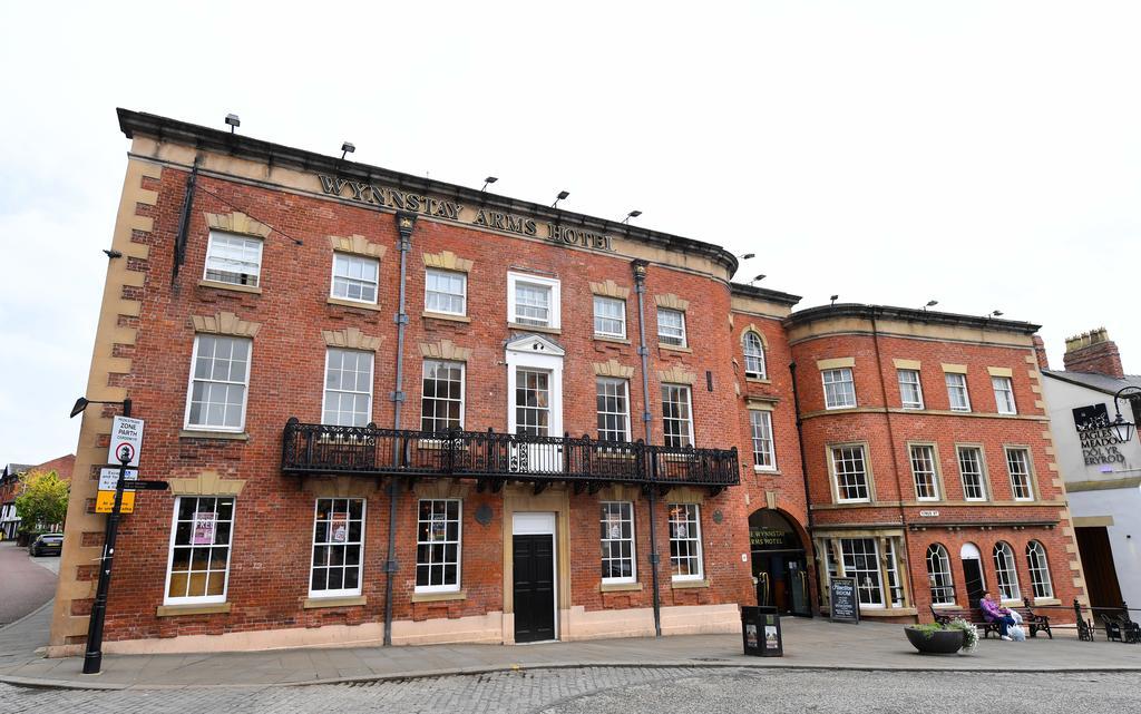 Wynnstay Arms, Wrexham By Marston'S Inns エクステリア 写真